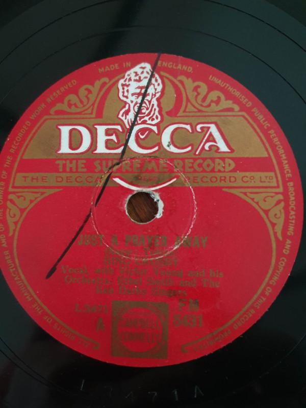 Bing Crosby - Just A Prayer Away/I'll Be Yours (J'Attenderai)